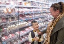 Albert Heijn verpakt kip van bak naar zak en bespaart 60% verpakking