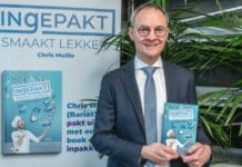 Chris Mullie van co-packer Barias pakt uit met boek over inpakken