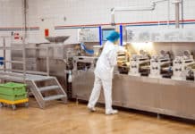 BenBits opent nieuwe fabriek voor kauwgom in vorm van schildpad in Nederland