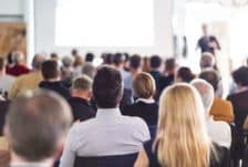 congres-lezing-stock-696-464