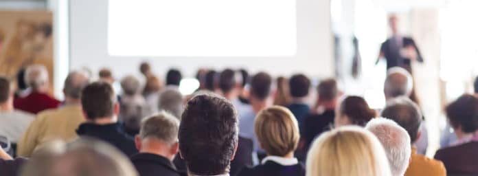 congres-lezing-stock-xl