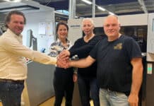 Hassink neemt Drukkerij Leeflang over en stapt in geneesmiddelen