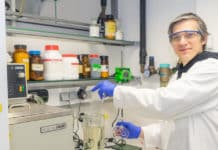 Onderzoekers Leipzig University vinden enzym die plastic kan afbreken