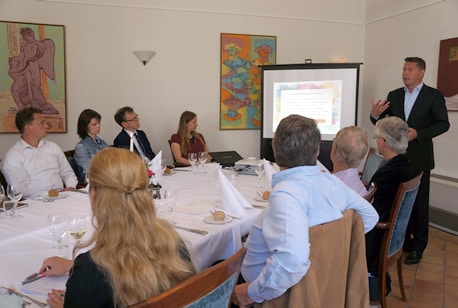 Veel inhoudelijke discussie op perslunch Macropak 2014