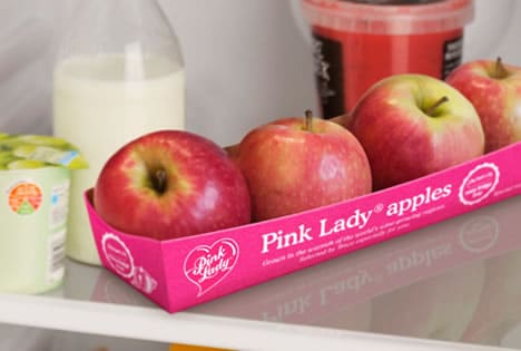 Pink Lady heeft een nieuwe verpakking voor in de koelkast gelanceerd. De nieuwe ‘koelkastverpakkingen’ van vier stuks zijn exclusief beschikbaar bij Tesco.