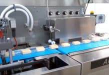 Ulma ontwikkelt nieuw model flowpacker met sideseal en krimpfolie