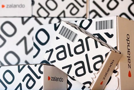 Zalando heeft in 2014 voor het eerst een jaar met winst afgesloten. Zalando maakte begin oktober zijn entree op de beurs. Daarnaast was 2014 het jaar waarin het bedrijf een nieuwe site lanceerde en het kenmerkende oranje uit zijn verpakkingen haalde. Allemaal om meer in te zetten op emotie rond het merk Zalando. Zalando heeft een nieuwe verpakking ontworpen voor zijn online bestellingen. De pakketten met het nieuwe design zijn in lijn met de retailer’s verandering van marketingstrategie en worden sinds augustus bij klanten thuisbezorgd.